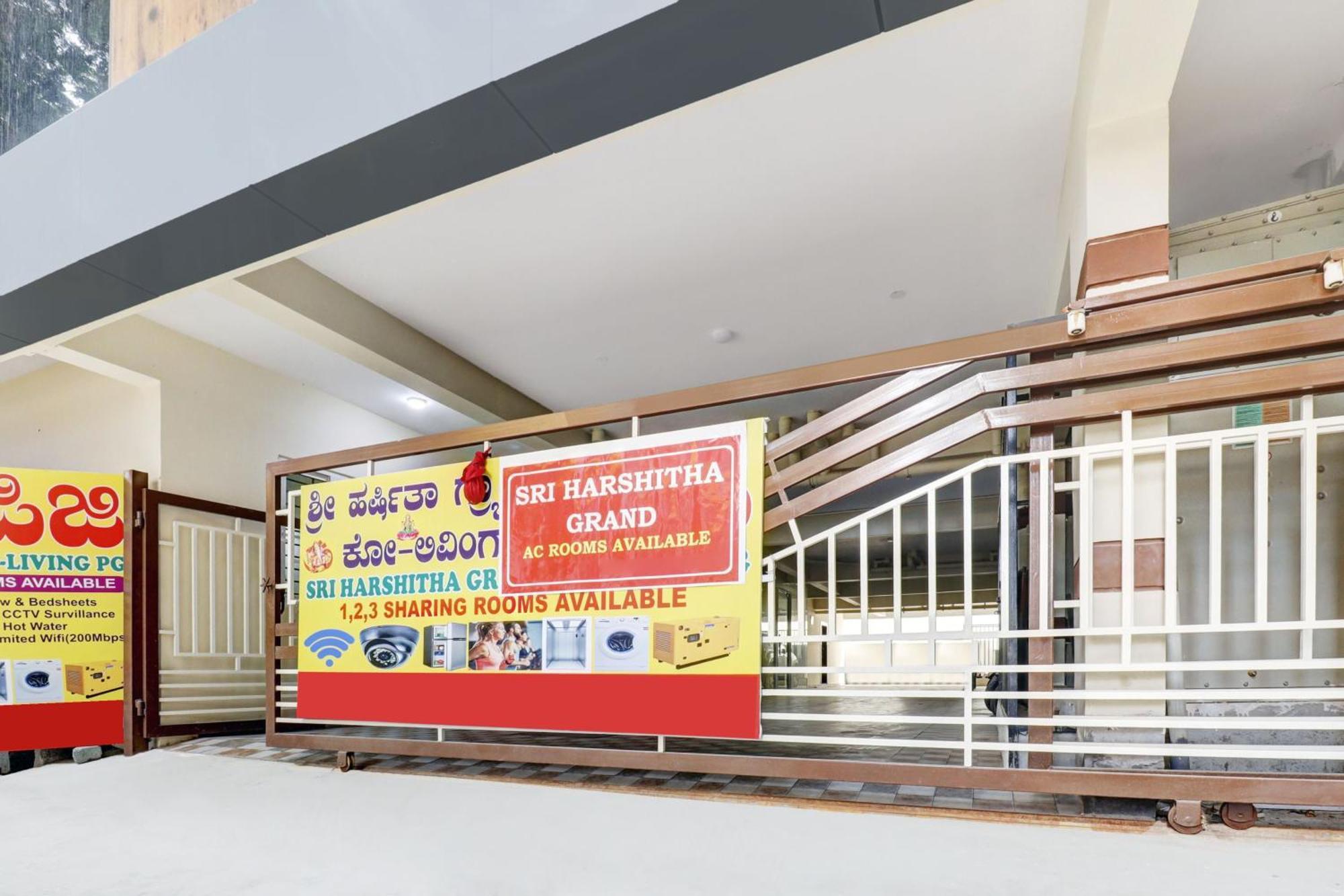Super Hotel O Sri Harshitha Grand Near Zudio - Star Bazaar, Kundalhalli Gate Бенґалуру Екстер'єр фото