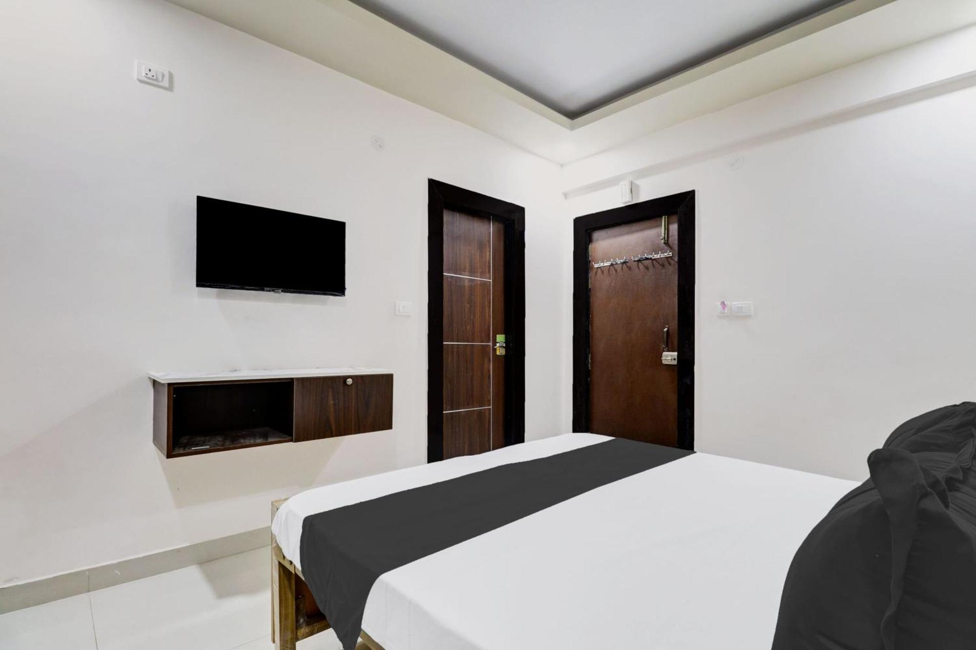 Super Hotel O Sri Harshitha Grand Near Zudio - Star Bazaar, Kundalhalli Gate Бенґалуру Екстер'єр фото